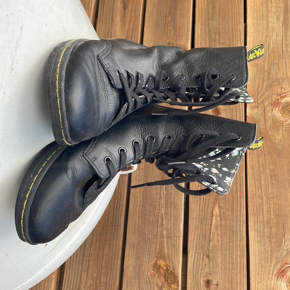 Dr Martens air cushion sole.